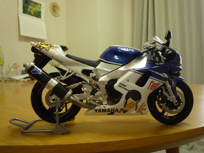 ☆タミヤ 1/12 ヤマハ YZF-R1 YZR-M1風 完成品ジャンク☆拍卖