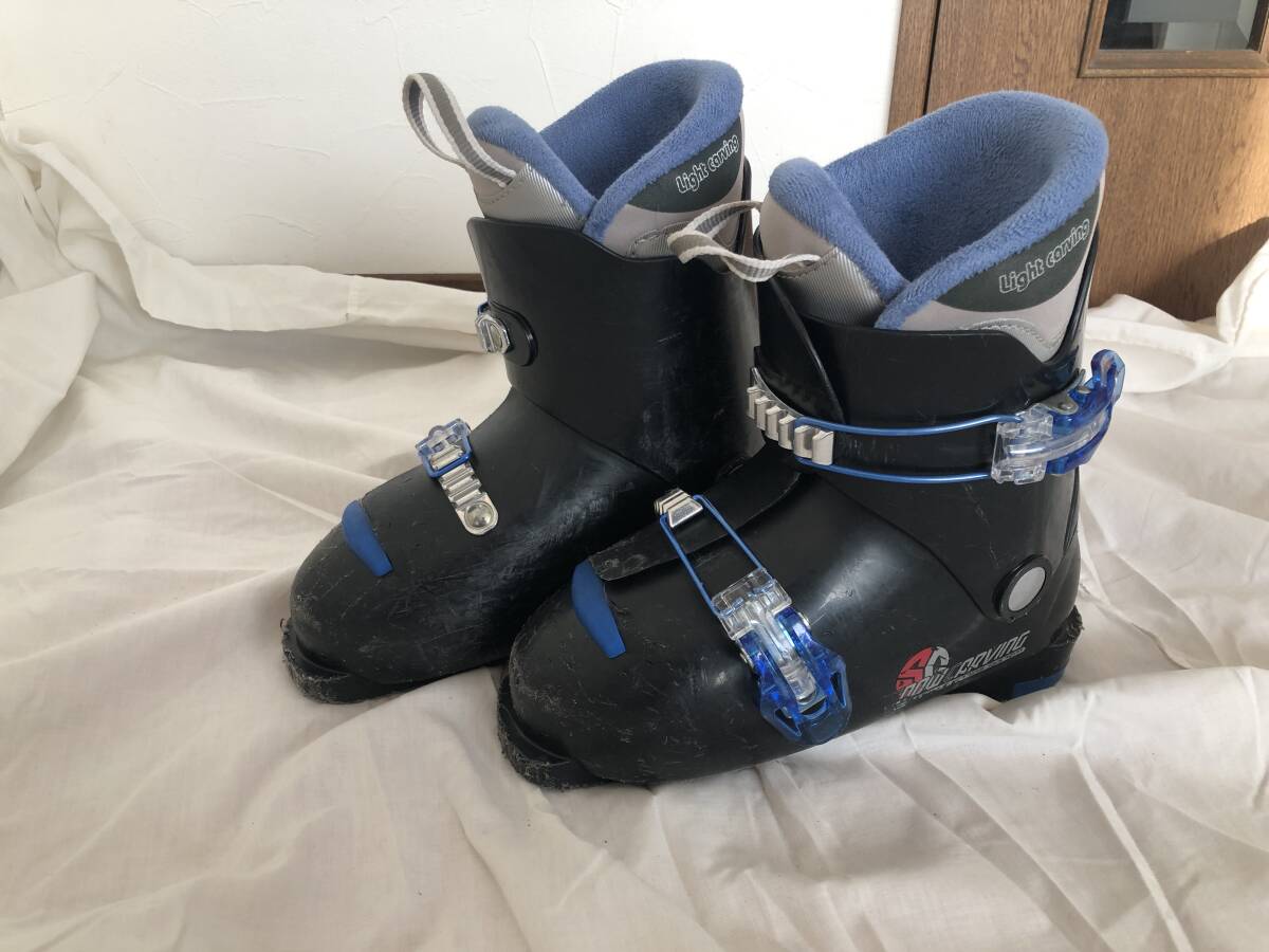 ジュニア スキーブーツ SNOWCARVING 22.0cm拍卖