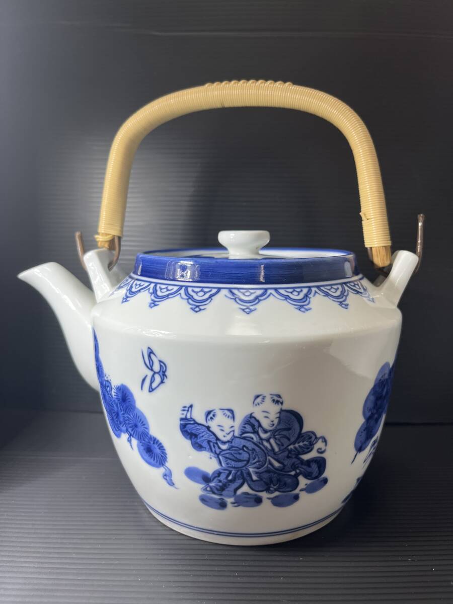 ◆◇ R983) 有田焼 鍋島焼 土瓶 急須 唐子 染付 遊戯図 ◇◆拍卖