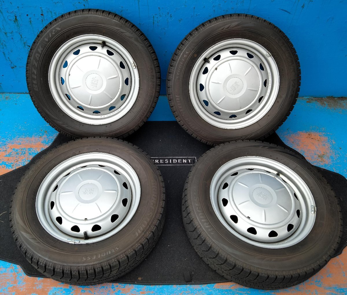JECT 14インチ 4穴 マルチ 175/65R14 ブリヂストン BLIZZAK VRX スタッドレス 4本セット拍卖