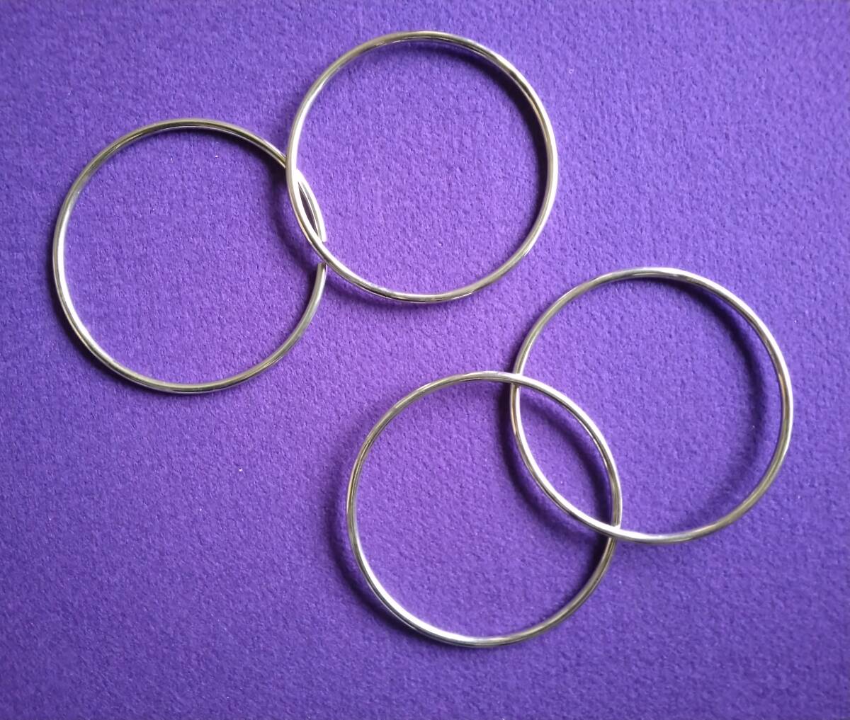 ★《チャイナリング》4本のリングが繋がったり離れたりバラバラに有名なチャイナリングです拍卖