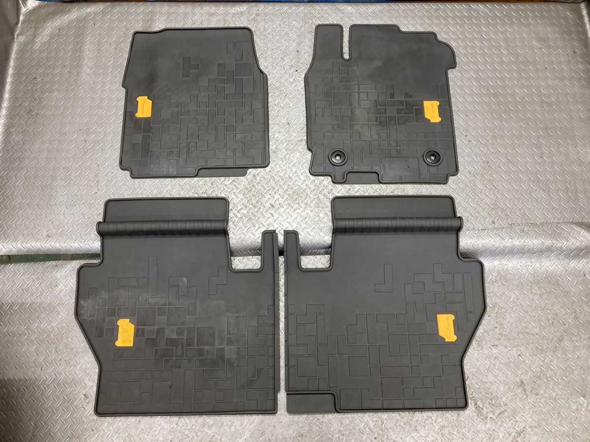 ダイハツ LA700S ウェイク 純正 OP オプション ゴム ラバー フロアマット フロアカーペット 4枚 1台分拍卖
