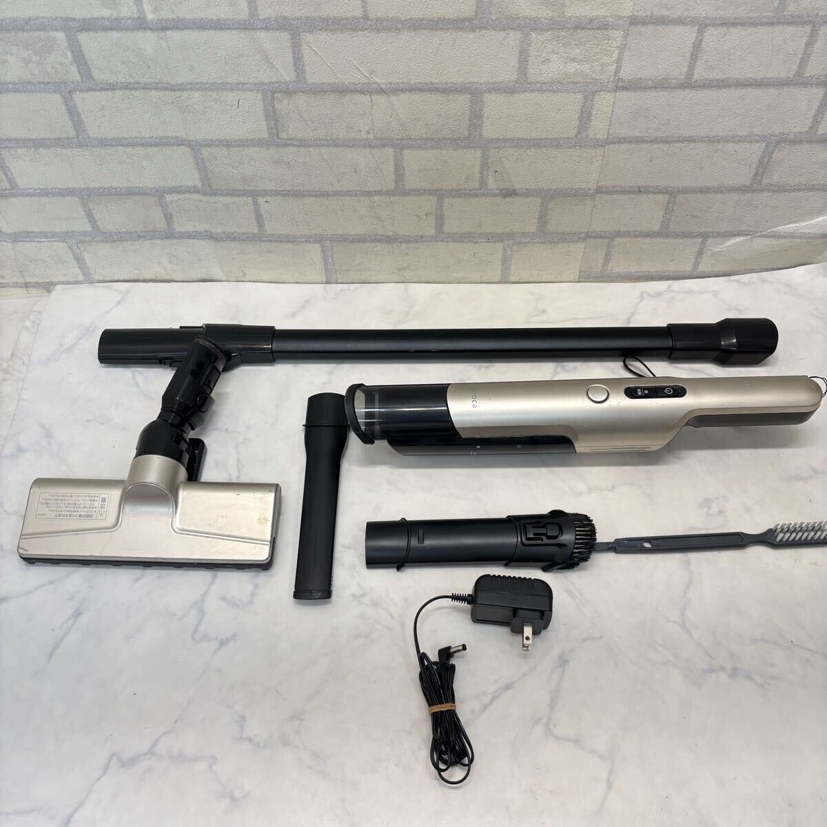 動作OK siroca SV-S271 2way コードレス スティッククリーナー シロカ 掃除機拍卖