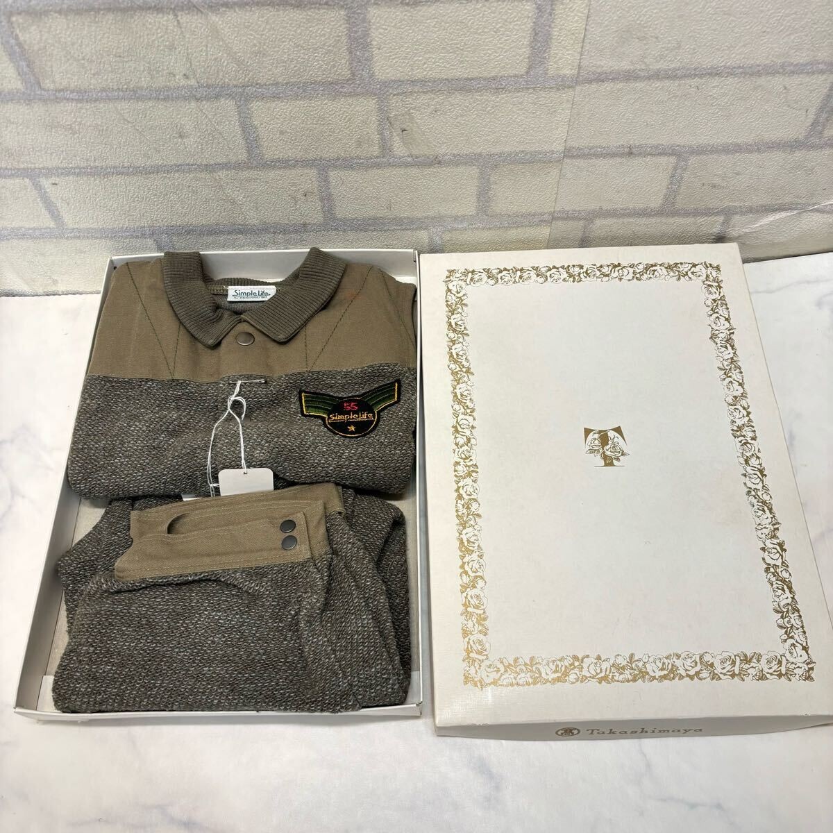 新品 未使用 simple life ニットベスト パンツ 上下セットアップ サイズ90 男の子 キッズ 子供服 カーキ拍卖