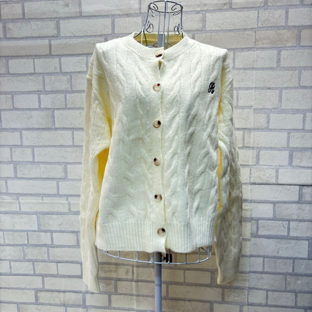 未使用 タグ付き fifth 長袖 ニット カーディガン アイボリー レディース M拍卖