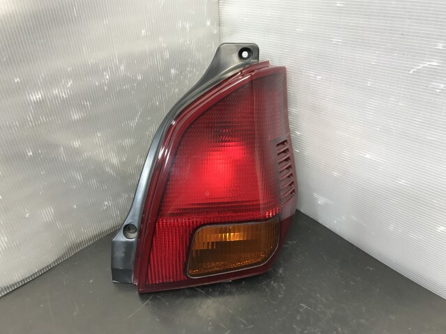 【TS】ミニカ GBD-H42V 右テールランプ 1146-332 8330A286拍卖