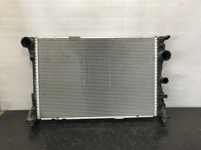 【TS】ベンツ Cクラス DBA-204049 ラジエータ A0995002703 0995006203 【個人宅配送不可】拍卖