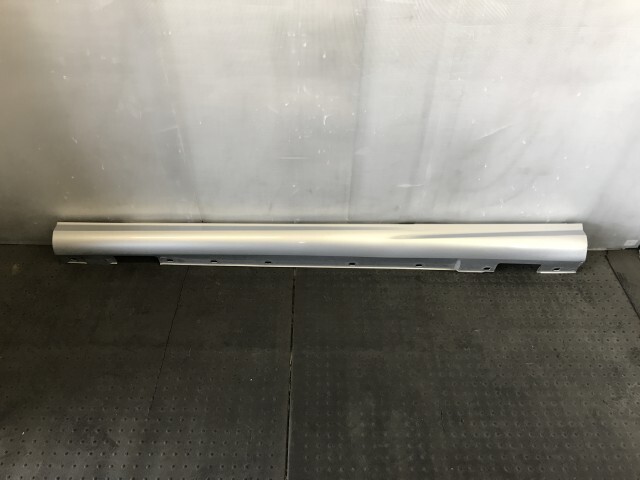 【TS】ベンツ Cクラス DBA-204049 左サイドステップ A2046981354 20469813549999 【個人宅配送不可】拍卖