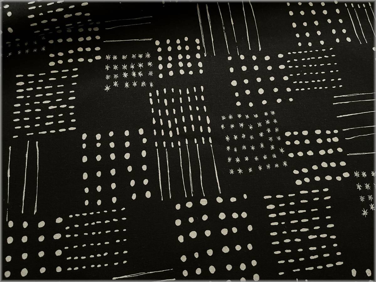 mets★5m*綿麻キャンバス*パッチ北欧の森*black*コットンリネン1F拍卖