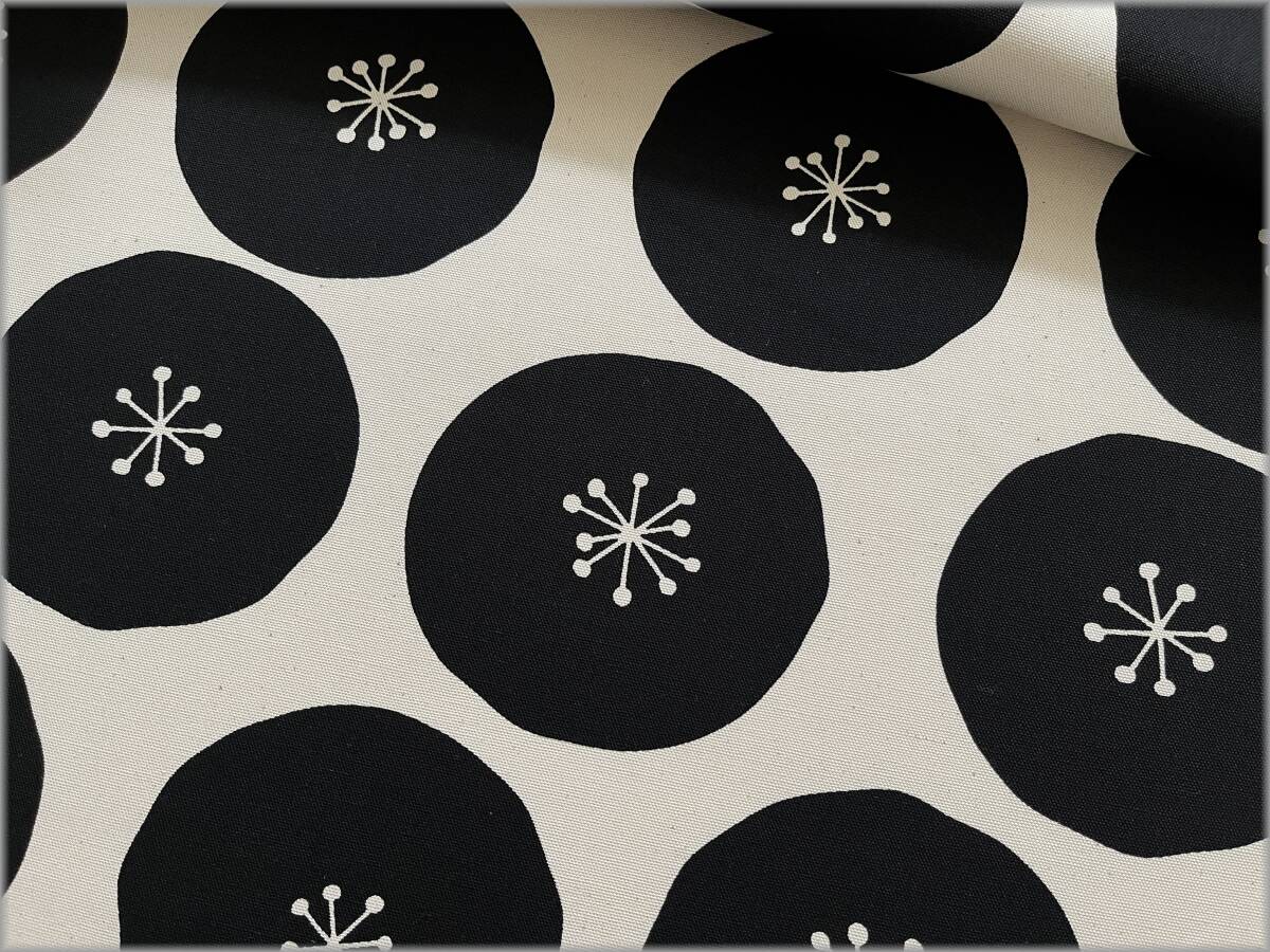 mets★5m*おおきなフラワー*生成りblack*オックス*コットン*3C拍卖