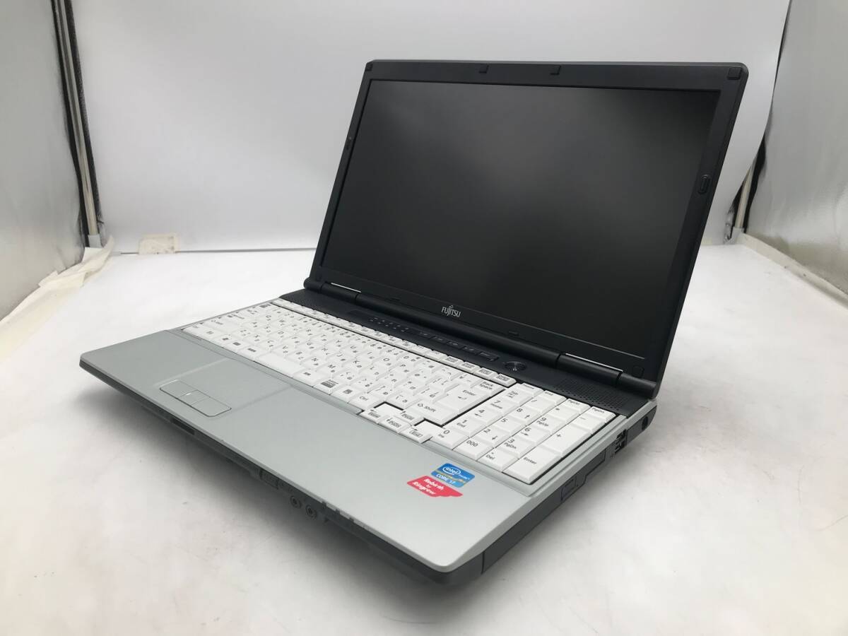 FUJITSU/ノート/SSD 120GB/第2世代Core i7/メモリ2GB/2GB/WEBカメラ無/OS無-251015002011022拍卖