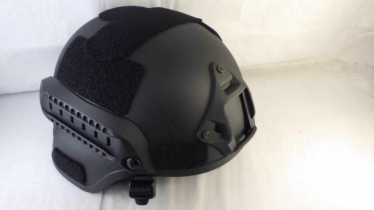 【新品】MICHタイプ 2000 タクティカルヘルメット サイドレール&NVGマウント付き(BK)拍卖