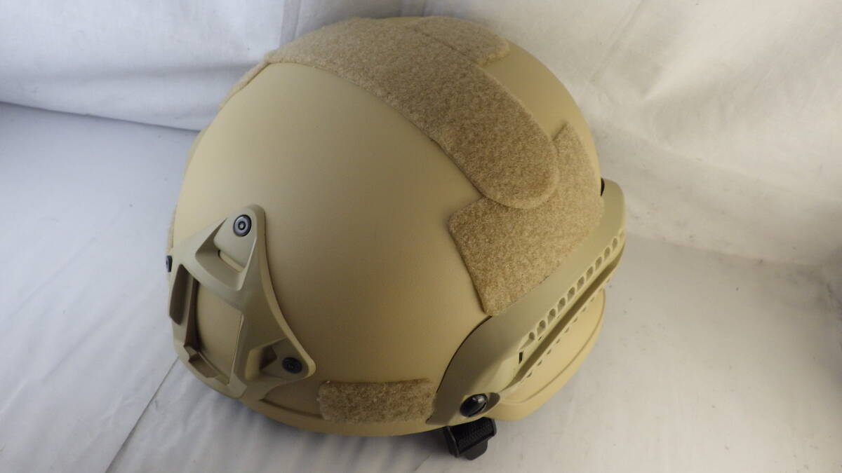 【新品】MICHタイプ 2002 タクティカルヘルメット サイドレール&NVGマウント付き(DE)拍卖