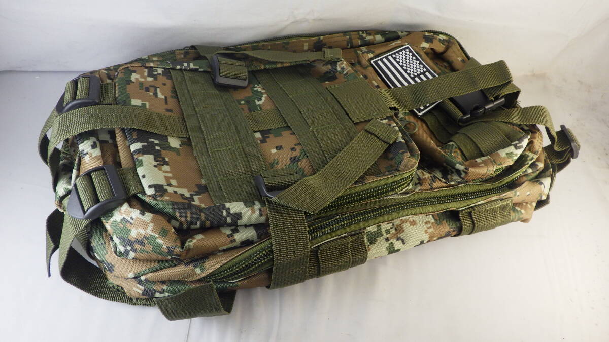 【新品】ナイロン製バックパック 38cm×25cm×23cm 25L(カモフラージュグリーン)拍卖