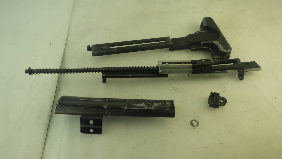 東京マルイ 次世代M4SOCOM チャージングハンドル B拍卖