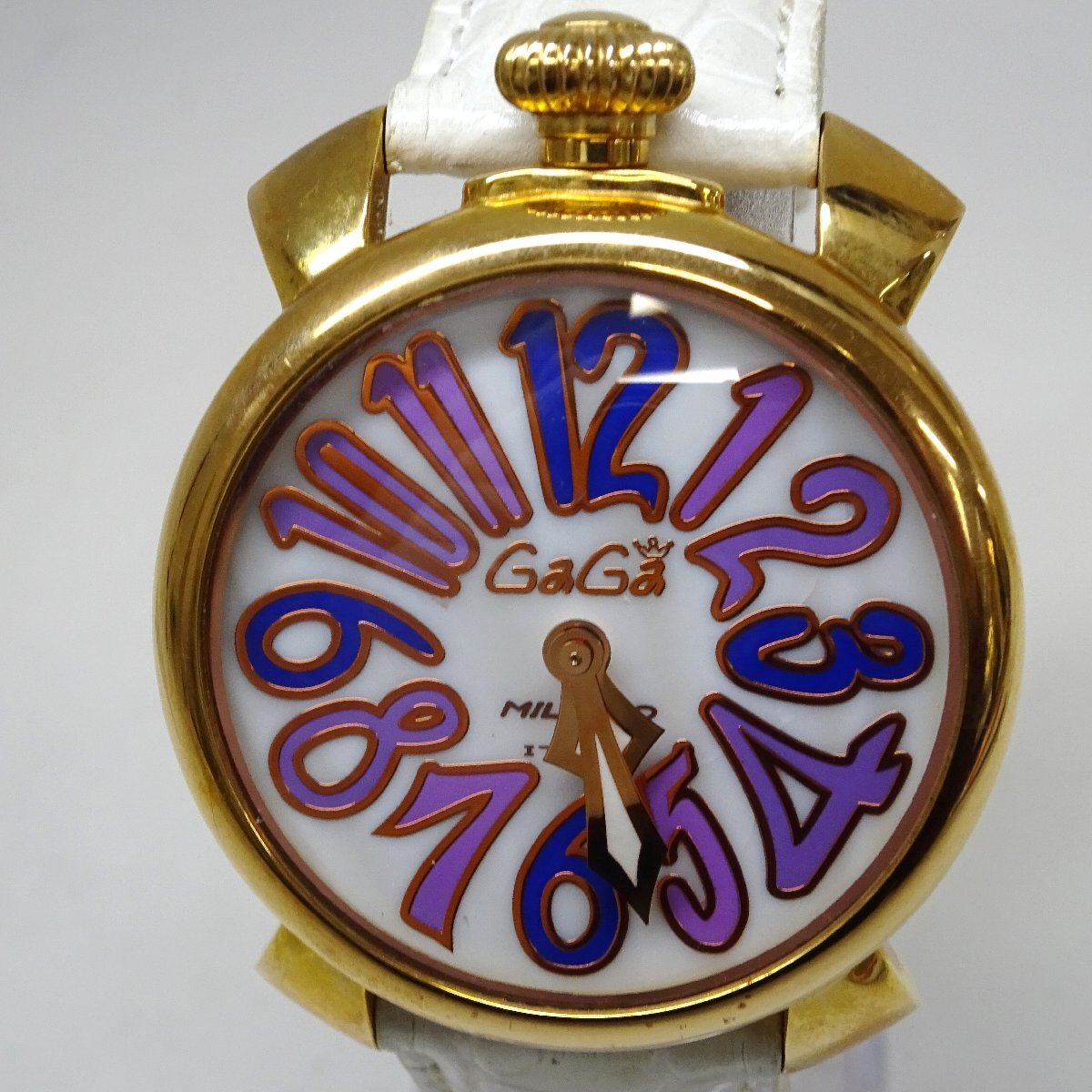 1円開始◆稼働◆ ガガミラノ ホワイト クオーツ メンズ 腕時計 AC46603拍卖