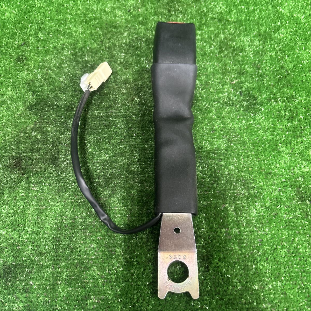 MH23SワゴンR 運転席シートベルトバックル 送料650円(北海道、九州、沖縄+300円) 20-2拍卖