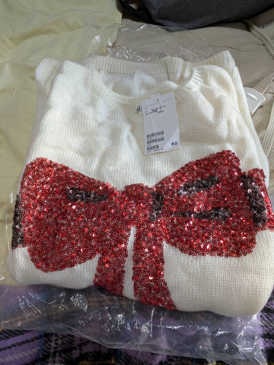 H&M 胸元きらきらリボン セーター タグ付き 170拍卖