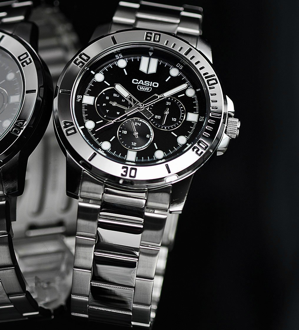 新品 逆輸入カシオ最新作 精悍ブラックフェイス 30m防水 マルチファンクション 腕時計 新品 CASIO メンズ 激レア日本未発売拍卖