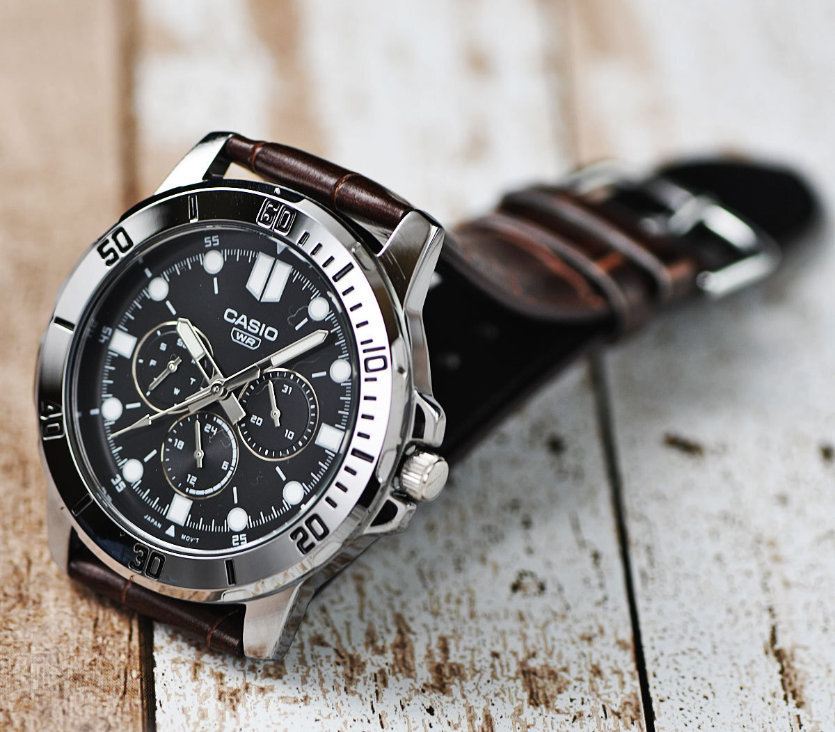 逆輸入カシオ 軽さ65g 最新作 精悍ブラック&メタリックシルバー 30m防水マルチファンクション 腕時計 新品 CASIO メンズ 激レア日本未発売拍卖