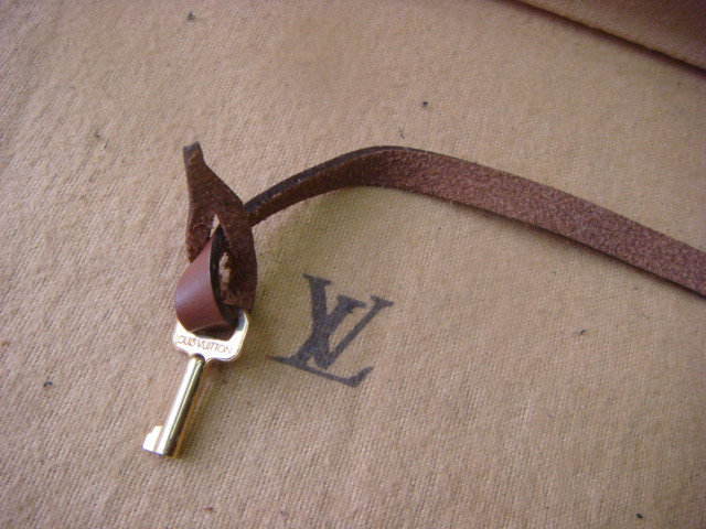 極美品 Louis Vuitton パドロック カデナ 南京錠 ルイヴィトン 鍵 ゴールド モンソー用鍵拍卖