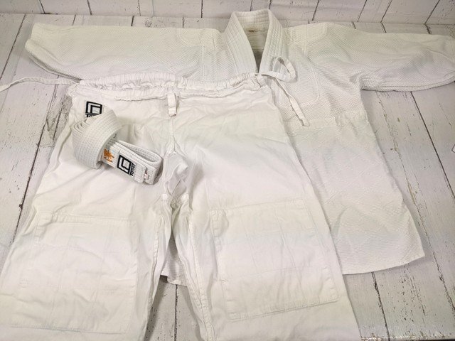 【10yt063】格闘技 柔道着上下セット+帯付き Tanei タネイ 上衣+ズボン(白 サイズ1)◆中学校 高校 体育授業 部活動に♪拍卖