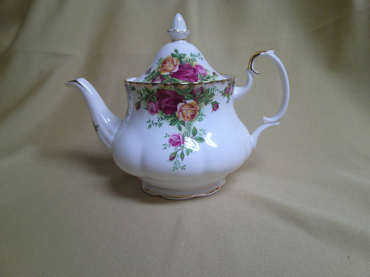 ロイヤルアルバート【オールドカントリーローズ ポット】拍卖