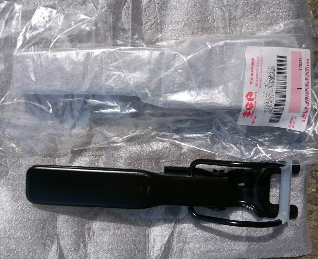 ●新品 未使用●スズキ純正部品 キャリィ スクラムトラック DA63T DA16T DG63T DA62T DA65T リア アオリ ハンドル 2個セット拍卖