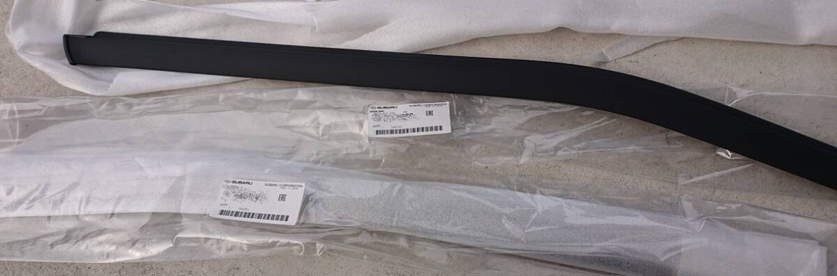 ●新品 未使用●スバル 純正 サンバー ドアガラス アウター ウェザーストリップ ディアス パネルバン トラック バン 左右セット拍卖