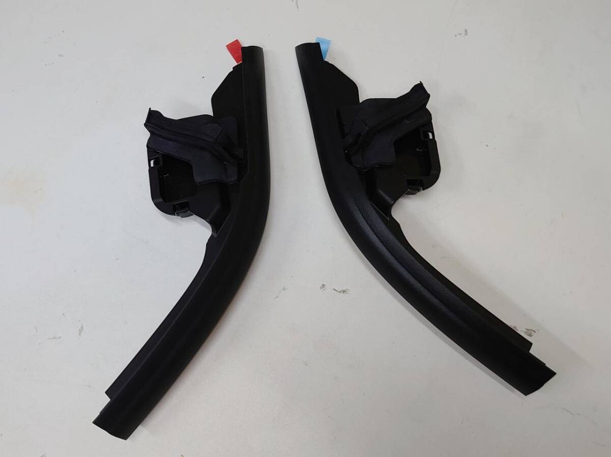 ●新品 未使用●トヨタ 純正品 200系 ハイエース レジアスエース 寒冷地仕様 フロントサイド パネル プロテクター 左右セット拍卖