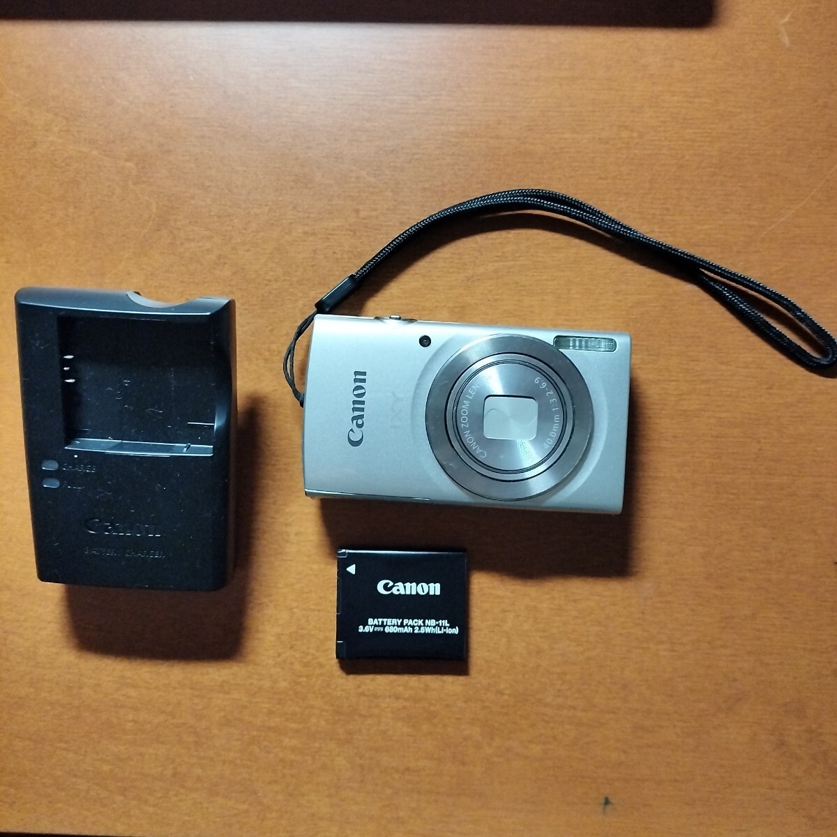 Canon キャノン IXY 180 Digital Camera, Silver, 8X Optical Zoom, IXY180SL拍卖