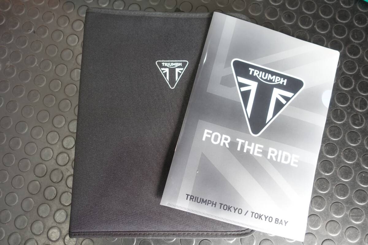 トライアンフ オーナーズバッグ(書類ケース)+クリアファイル 拍卖