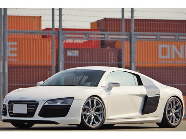 R8 5.2 FSI クワトロ 4WD V10エンジン Sトロニック 後期モデル 左ハ拍卖
