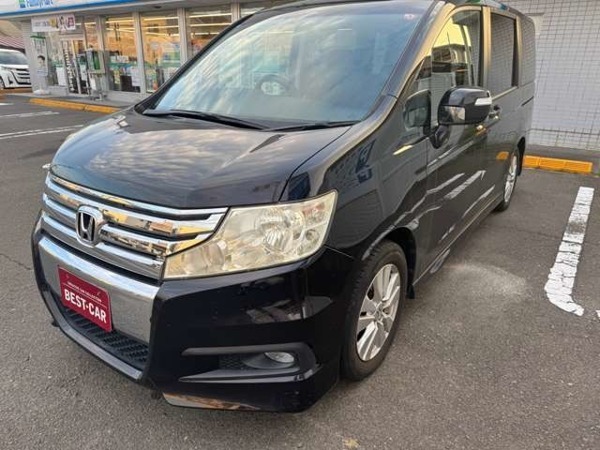 ステップワゴン 2.0 スパーダ Z 8人乗り・禁煙車・前輪駆動FF車・左右パワ拍卖