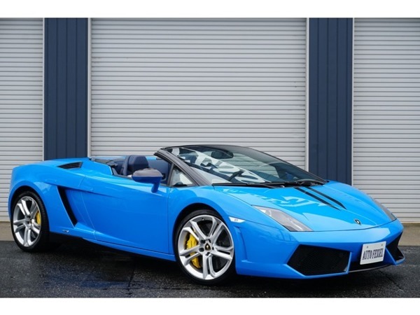 ガヤルドスパイダー LP550-2 eギア カーボンブレーキ ホワイト/ブルーコンビ拍卖