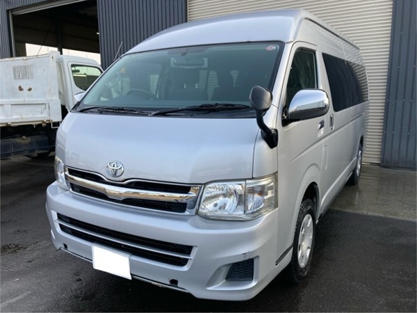 ハイエース グランドキャビン 10人乗り 4WD AT フル装備 オートスライドドア拍卖