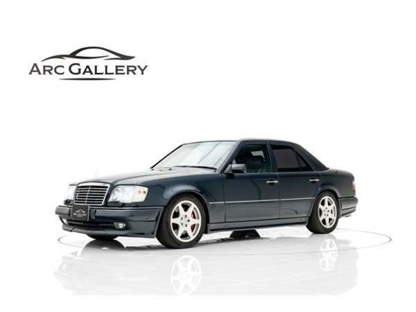 ミディアムクラス 500E 限定モデル 黒革シート サンルーフ レッド拍卖