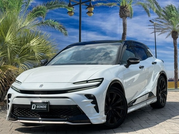 クラウンスポーツ 2.5 Z E-Four 4WD モデリスタエアロ・パノラマルーフ・パノラ拍卖