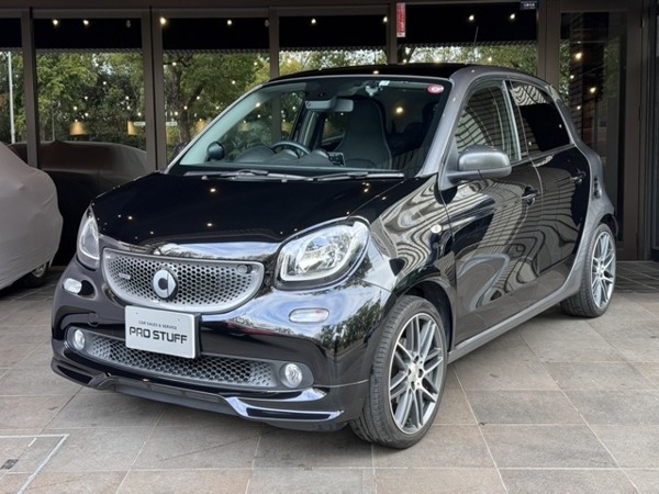 フォーフォー ブラバス エクスクルーシブ ツイナミック ナビ・TV・バックカメラ・ガラスルーフ拍卖