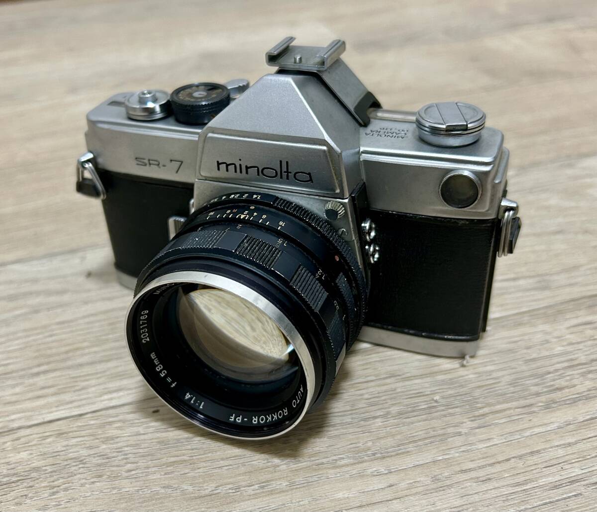 【⑫状態良好】MINOLTA/ミノルタ/ SR-7/1962年代~発売/世界初外光式露出計を内蔵/レンズ/AUTO ROKKOR-PF/58mm f1.4/昭和レトロ/希少拍卖