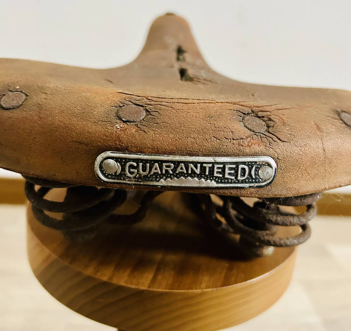 【自宅保管品】革製品/クラシック/自転車/サドル/GUARANTEED/金属版/昭和レトロ/拍卖