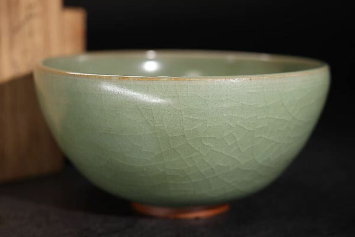 唐物 宋時代 鈞窯 河南汝州 龍泉窯 青釉泡泡碗 青磁拍卖