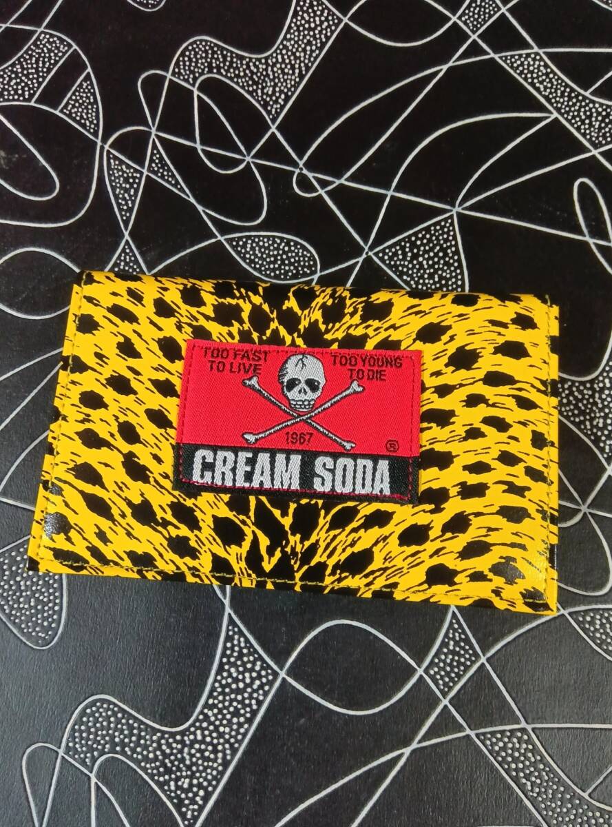クリームソーダヒョウ柄パスケース黄色!ロカビリーCREAMSODAブラックキャッツピンクドラゴンブルーエンジェル昭和レトロガイコツ髑髏拍卖
