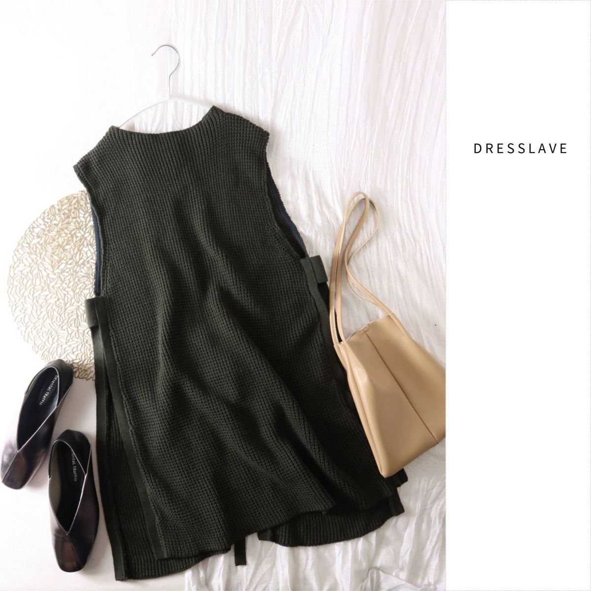 新品☆1.6万☆ドレスレイブ DRESSLAVE☆洗える ウールブレンド 片畦 バックオープン ニットベスト 38サイズ☆M-B 6003拍卖