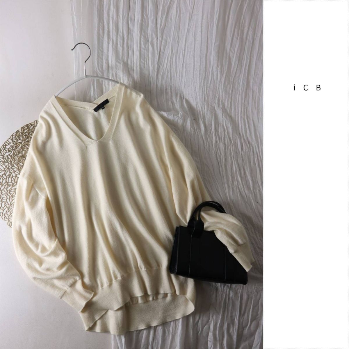 1.8万☆アイシービー ICB☆シルク混 Tender Vネックニット Sサイズ☆A-O 6008拍卖