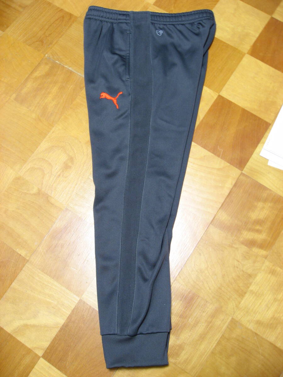 送料無料 新品未使用 PUMA ジャージ ボトム パンツ グレー サイズM拍卖