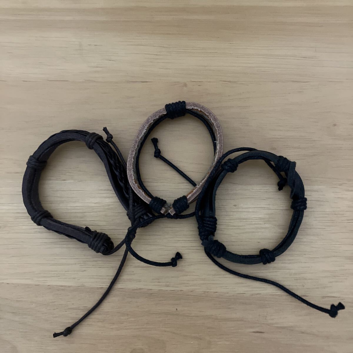 レザーブレスレット3種類拍卖