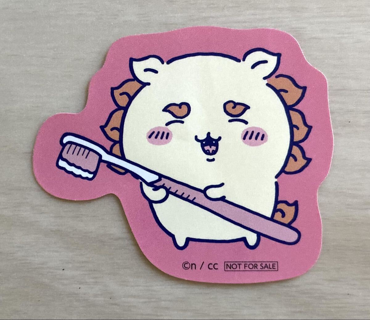 【ちいかわ〜オーラルケア横断キャンペーン、オリジナルステッカー、シーサー】2023.11.1、レア!ライオン拍卖