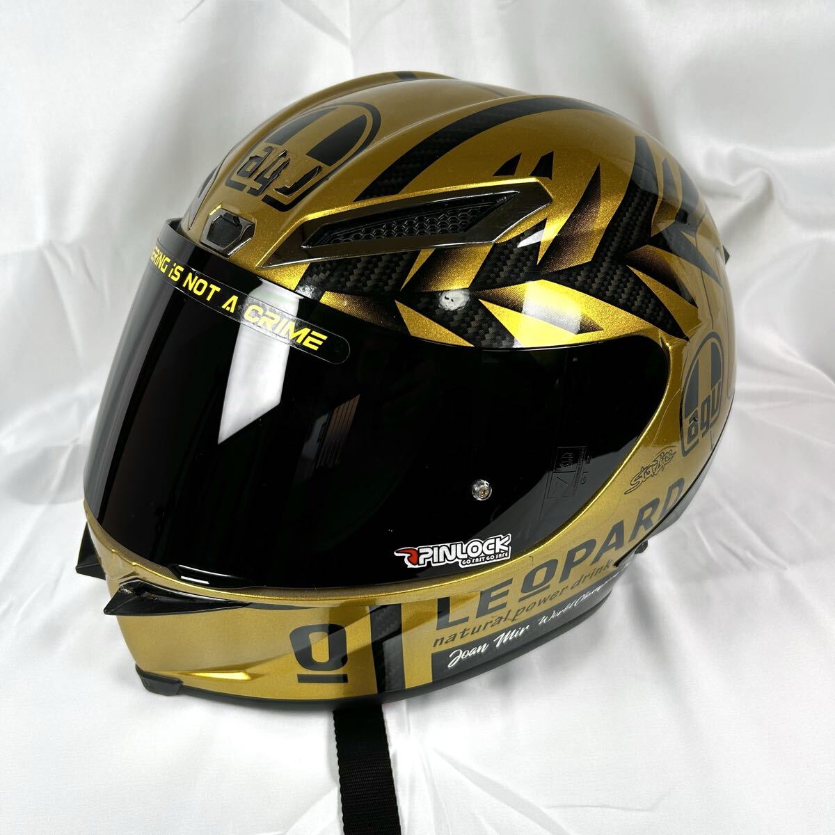 1円 AGV風 レプリカヘルメット ゴールドカーボン調 非正規品 装飾用 フルフェイスヘルメット拍卖