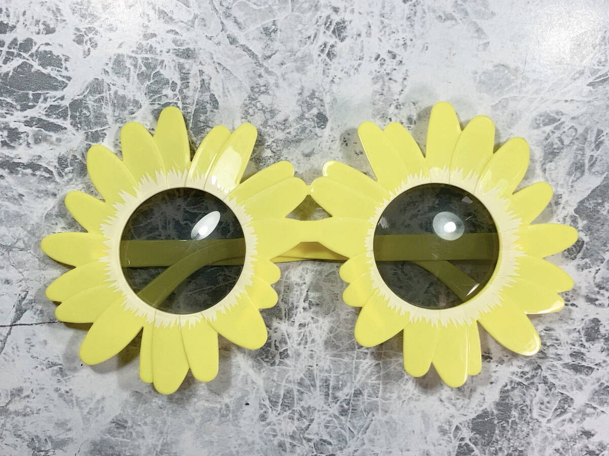 ◆同梱発送可◆「テリファー/アート・ザ・クラウン お花のサングラス」fire_sale 【タグ:映画、アクセサリー】拍卖